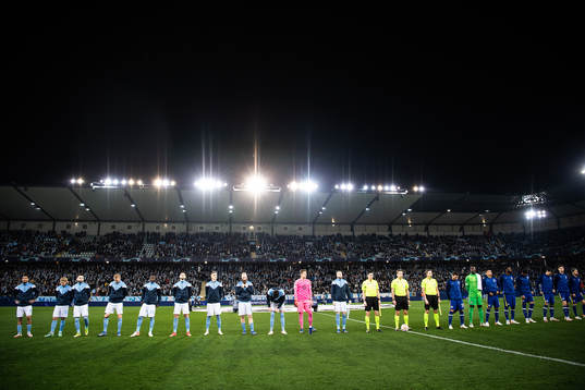 Players of Malmö FF and Chelsea