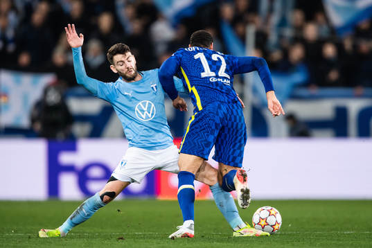 Erdal Rakip of Malmö FF and Ruben Loftus Cheek of Chelsea