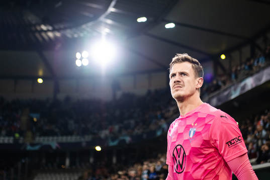 goalkeeper Johan Dahlin of Malmö FF