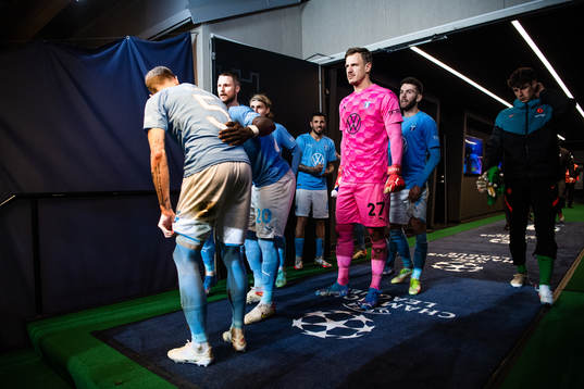 goalkeeper Johan Dahlin of Malmö FF