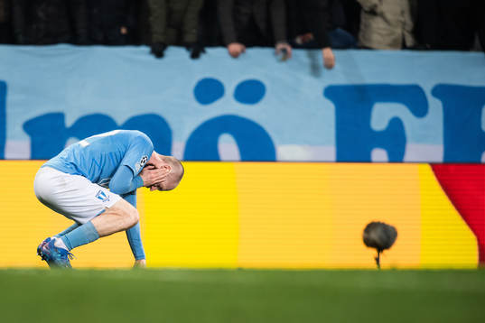 Jo Inge Berget of Malmö FF in pain