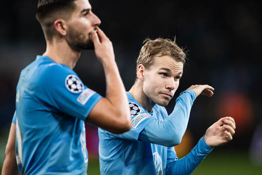 Oscar Lewicki of Malmö FF looks dejected