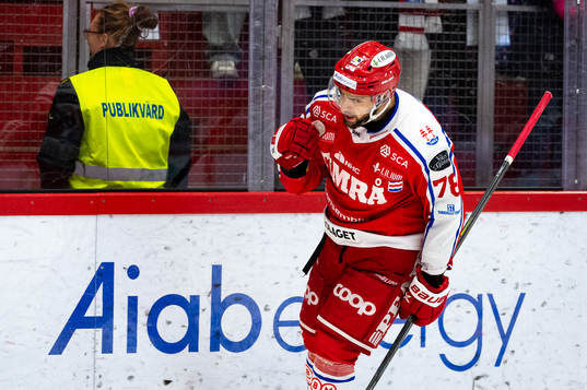 Timrås Robin Hanzl jublar