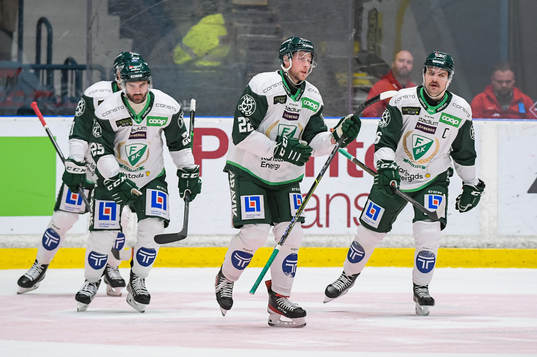 Färjestads Per Åslund jublar