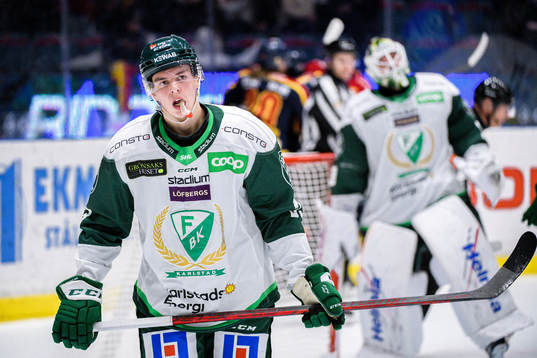 Färjestads Albert Johansson deppar