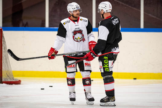 Jaedon Descheneau och Kalle Östman