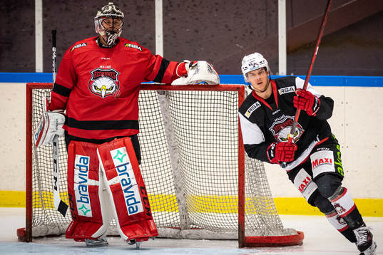 Målvakt Oscar Alsenfelt och Carl-Johan Lerby