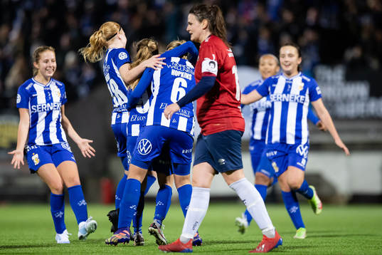 IFK Göteborgs Thilda Gianello jublar med lagkamrater