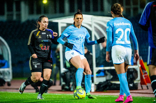 Malmö FFs Malin Gunnarsson mot Dalby/Genarps Stephanie