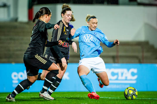 Malmö FFs Madeleine Hejde mot Dalby/Genarps Anns Sjökvist