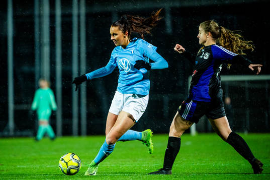 Malmö FFs Malin Gunnarsson mot Dalby/Genarps Hanna Malm