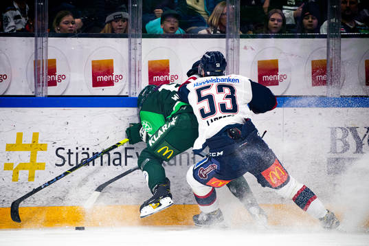 Färjestads Pontus Widerström och Linköpings Eddie Larsson