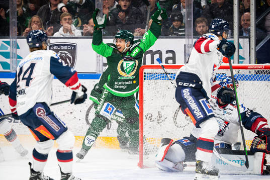 Färjestads Michael Lindqvist jublar