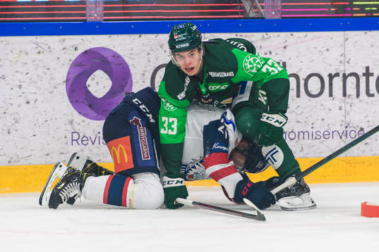 Färjestads Albert Johansson