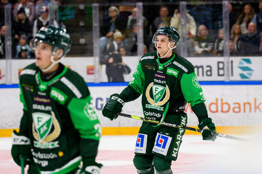 Färjestads Adam Ginning deeper