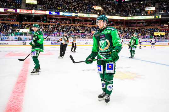 Färjestads Michael Lindqvist deppar med lagkamrater