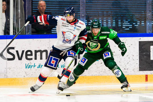 Linköpings Christoffer Ehn och Färjestads Per Åslund