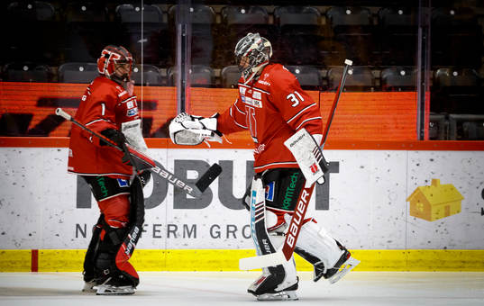 Örebros målvakt Jhonas Enroth och målvakt Jonas Arntzen