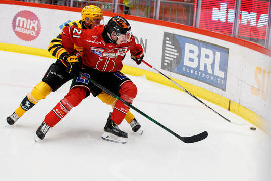 Skellefteås Adam Wilsby och Örebros Linus Öberg