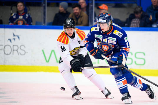 Brynäs Linus Ölund och Växjös Viktor Bernhardtz