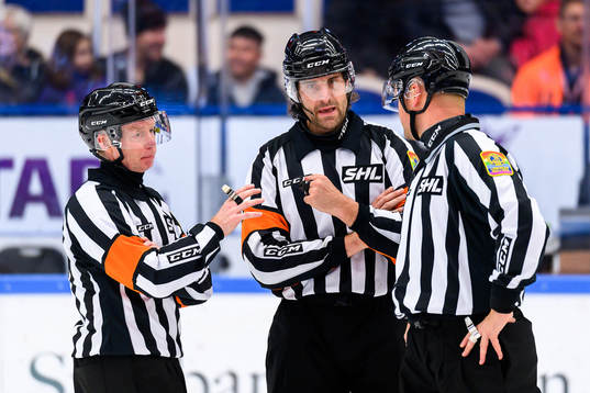 Domare Pehr Claesson och Domare Mikael Sjöqvist