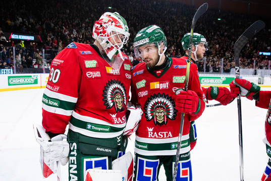 Frölundas målvakt Matthew Tomkins och Michael Spacek