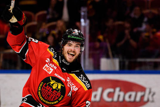Luleås Oscar Engsund jublar