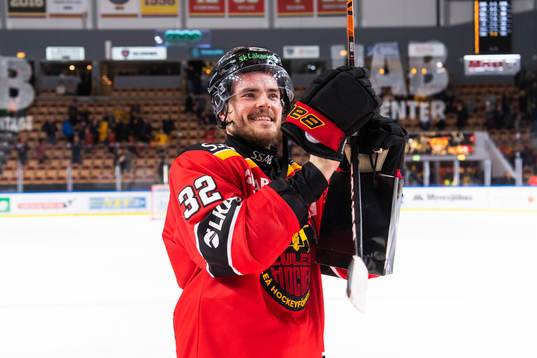 Luleås Oscar Engsund jublar