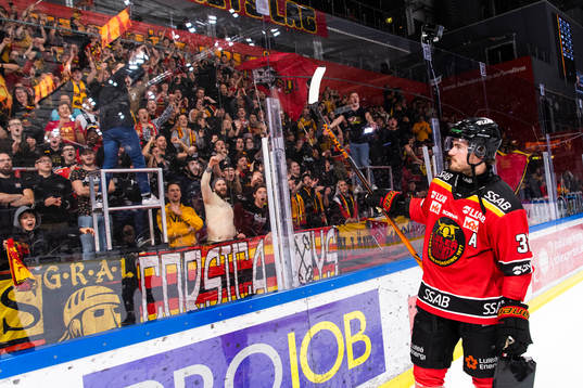 Luleås Oscar Engsund jublar