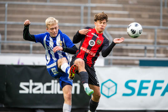 IFK Göteborgs Isak Brusberg och Brommapojkarnas Leo