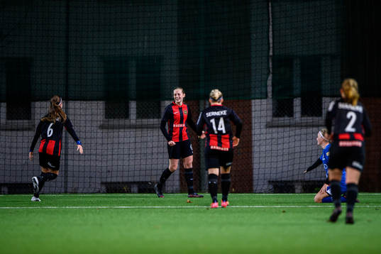 Brommapojkarnas Line Wessman jublar