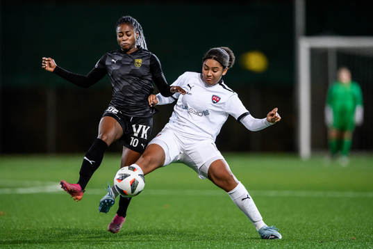 Umeås Monica Jusu Bah och Rosengårds Jo-Anne Agbor Tataw