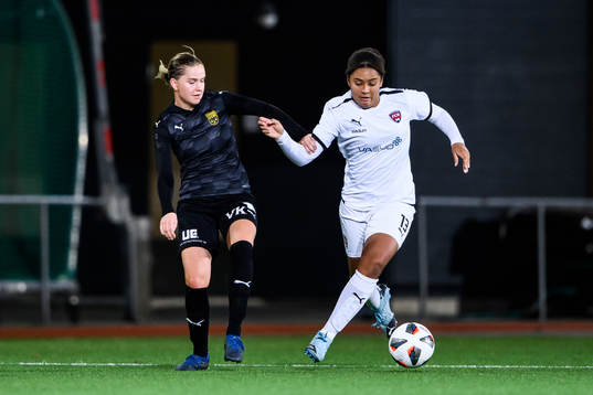 Umeås Elise Johansson och Rosengårds Jo-Anne Agbor Tataw