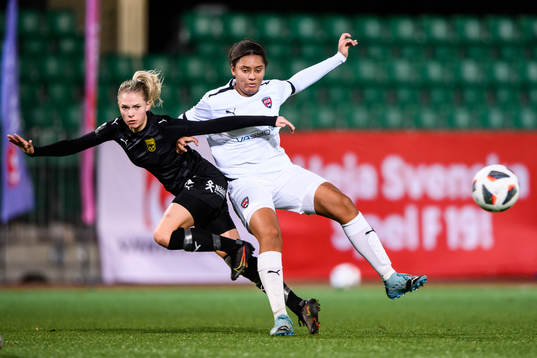 Umeås Stina Gunnebrink och Rosengårds Jo-Anne Agbor Tataw