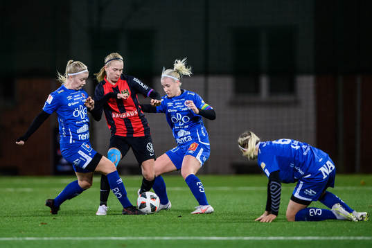 Brommapojkarnas Saga Swedman och Örebros Clara Heiche
