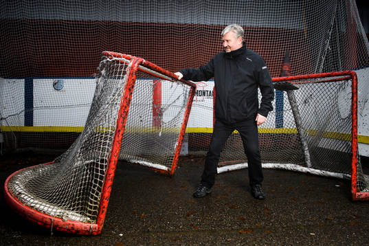 Förre ishockeymålvakten Peter "Pekka" Lindmark