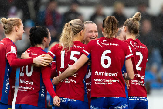 Vittsjös Vittsjös Tove Almqvist jublar