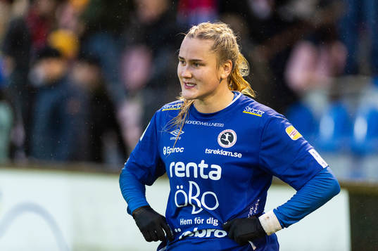 Örebros Elin Pikkujämsä deppar