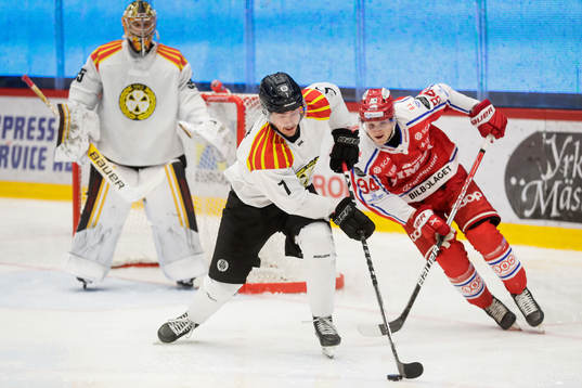 Brynäs Marcus Björk och Timrås Sebastian Hartmann