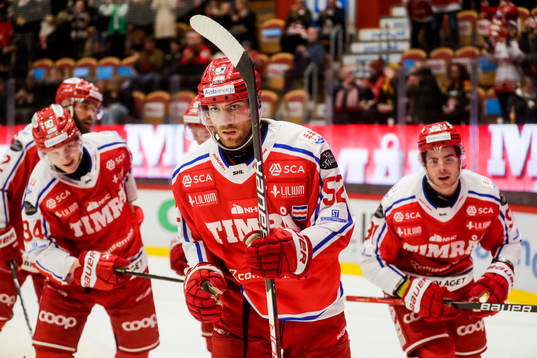 Timrås Christopher Liljewall jublar