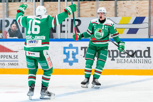 Rögles Anton Bengtsson jublar