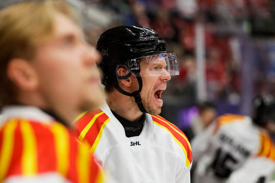 Brynäs Nicklas Danielsson reagerar