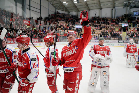 Timrås Morten Madsen jublar