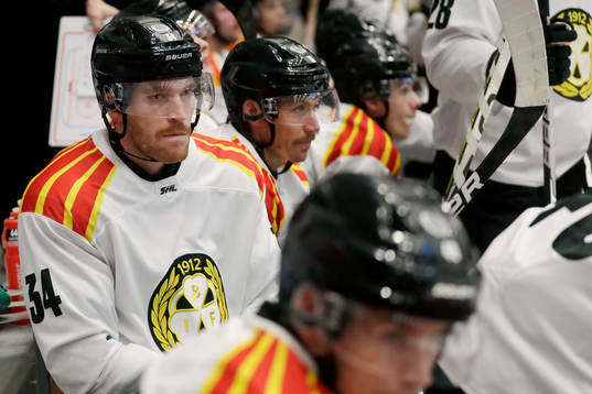 Brynäs Oscar Eklind deppar