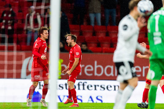 Bård Finne of Brann celebrates