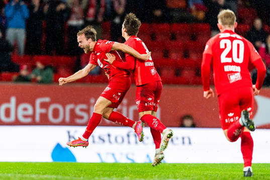 Bård Finne of Brann celebrates