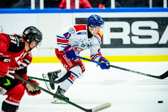 Oskarshamns Johan Johnsson mot Malmö Redhawks Emil