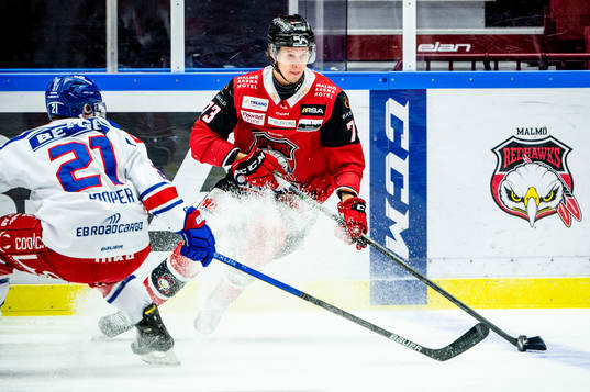 Malmö Redhawks Adam Ollas Mattsson mot Oskarshamns Brian
