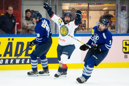 Stockholms Joakim Engholm jublar