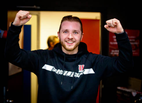 Örebros Robin Kovacs jublar